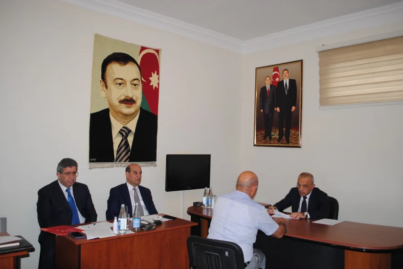 Dövlət Su Ehtiyatları Agentliyinin sədri Şirvanda vətəndaşları qəbul edib
