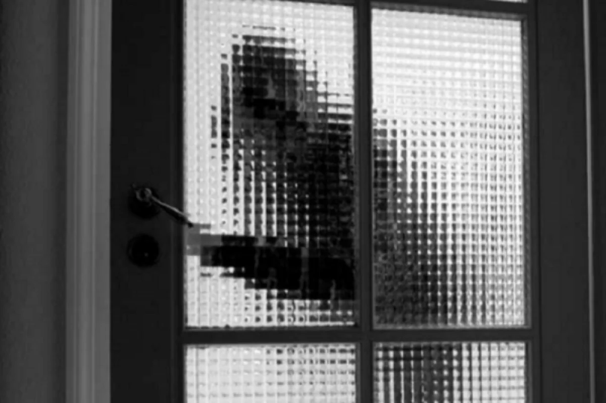 Tovuzda azyaşlı qohumunun evindən 25 min manatlıq qızıl oğurlayıb