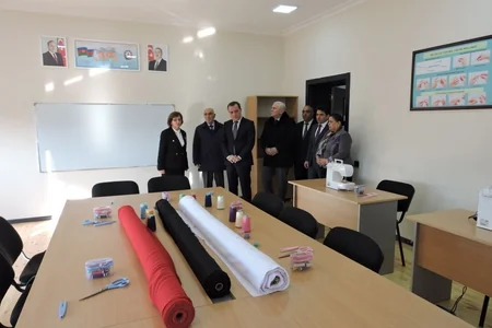 Təhsil naziri Şəkidə məktəb açılışında iştirak edib
