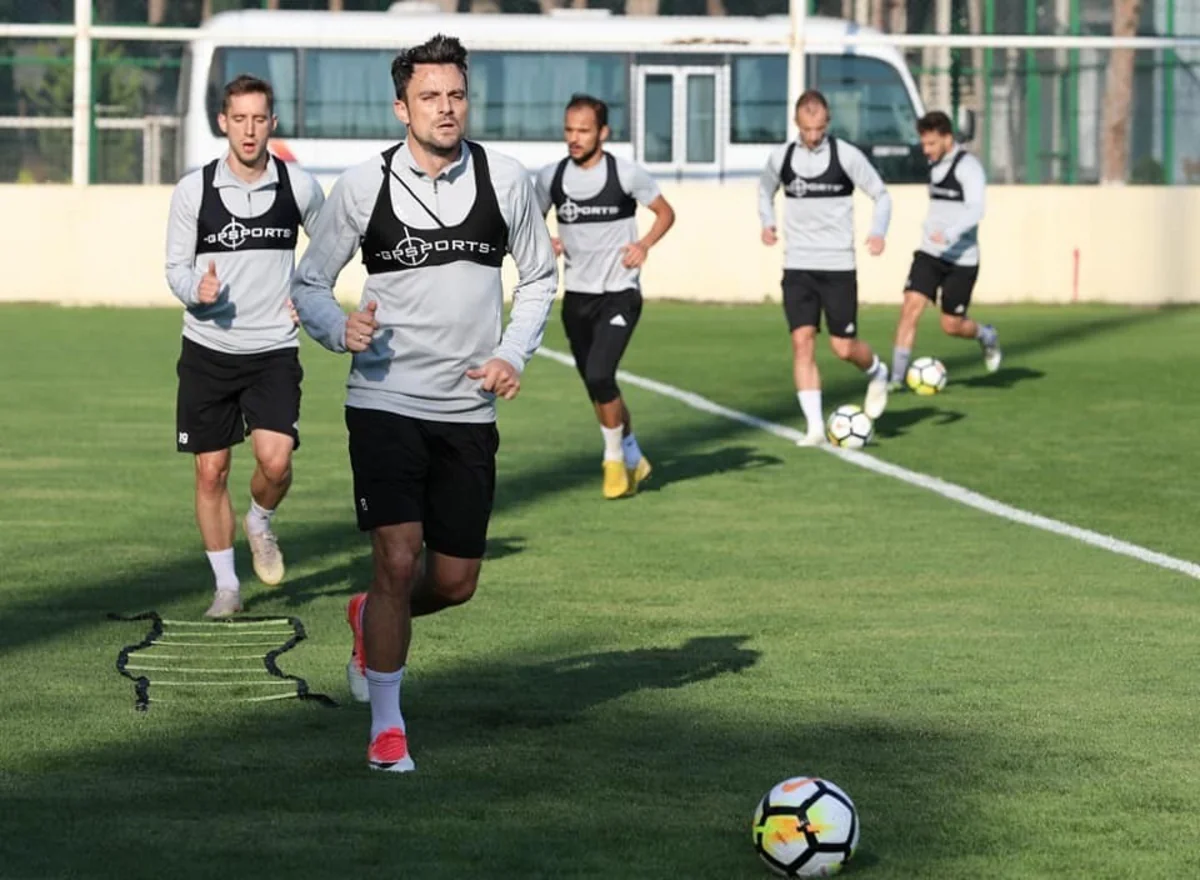 Miçel Madeyra: “Hücumlarda qığılcım çatmırdı”