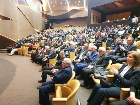 BP presents two-volume book about Fuzuli