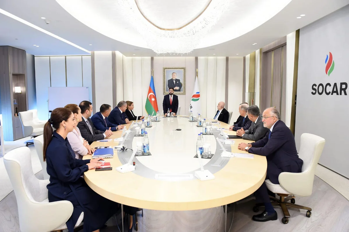 Вице-президенту SOCAR вручен орден Шохрат