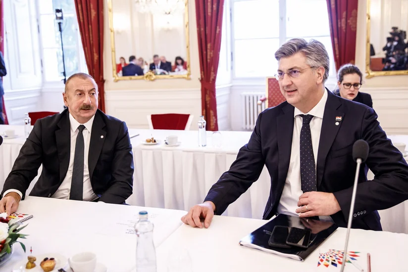 Президент: Азербайджан поддерживает процесс по нормализации отношений между Турцией и Арменией