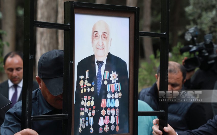 Prezident və Birinci vitse-prezident Xoşbəxt Yusifzadənin vəfatı ilə bağlı nekroloq imzalayıblar
