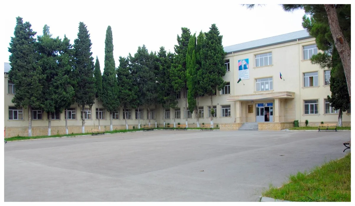 Bakıda məktəbdə tüstülənmə zamanı xəsarət alan olmayıb - YENİLƏNİB