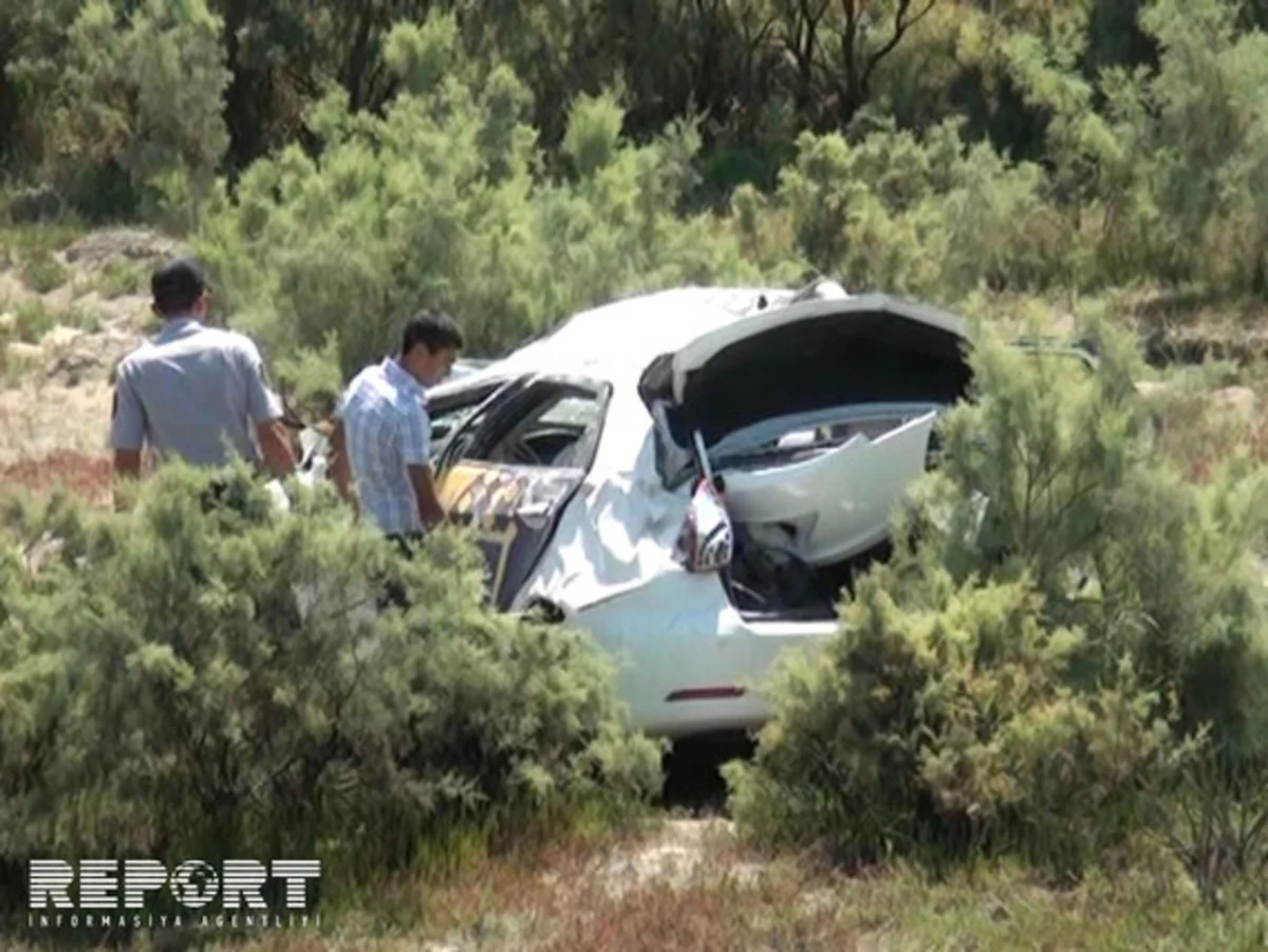 Goranboyda Opel dərəyə aşıb, sürücü ölüb