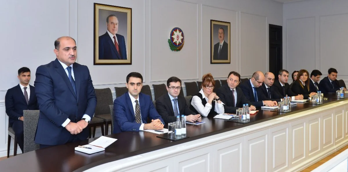 Təhsil nazirinin yeni müavini kollektivə təqdim olunub