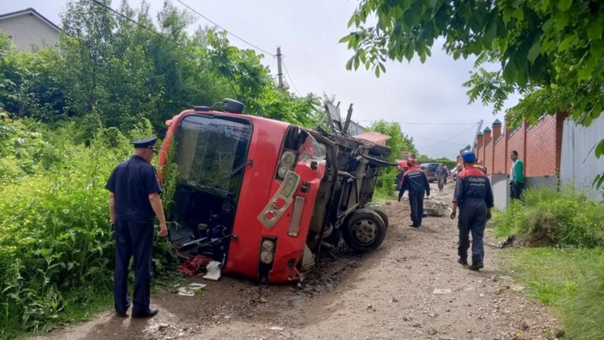 В российском Хабаровске 12 детей пострадали в ДТП с автобусом