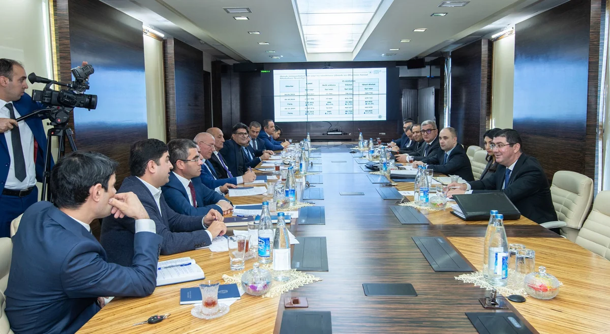 Vergilər Nazirliyində iqtisadçı ekspertlərlə görüş keçirilib