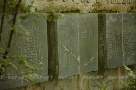 Gürcüstanda azərbaycanlıların xatirəsinə etinasızlıq: Memorial abidə baxımsızlıqdan dağılıb