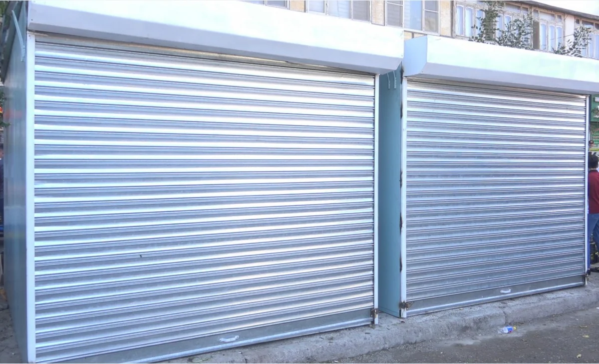 Bakıda qanunsuz quraşdırılan köşklər götürüldü