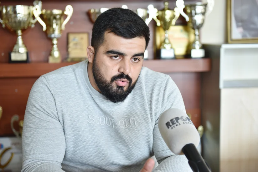 Oyan Nəzəriani: Hazırkı Azərbaycan millisinə tarixin ən yaxşısı deyə bilmərəm