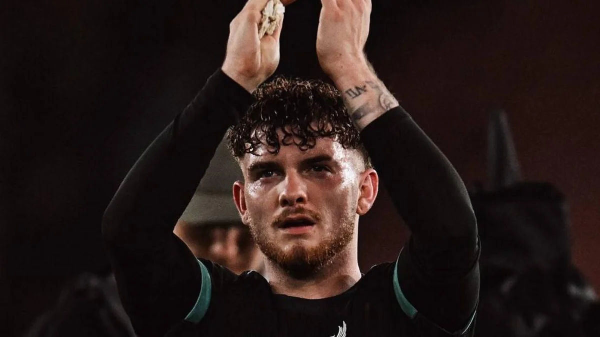 “Liverpul”un yarımmüdafiəçisi klubu tərk edəcəyinə dair yayılmış şayiələrə aydınlıq gətirib