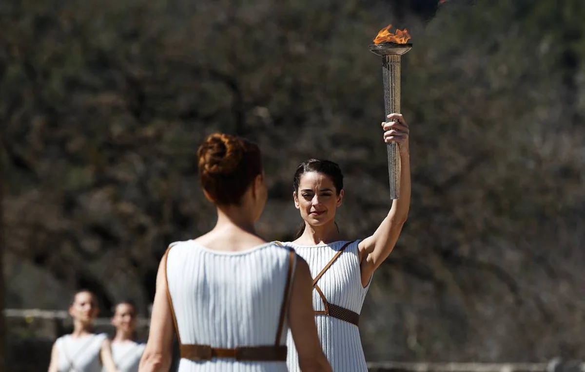 Olimpiya məşəlinin estafeti dayandırıldı