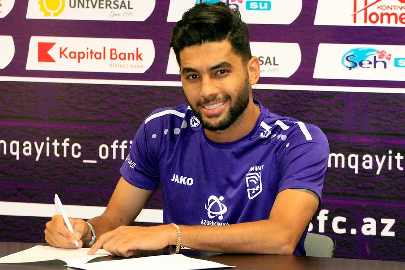 Sumqayıt sabiq hücumçusu ilə müqavilə imzaladı
