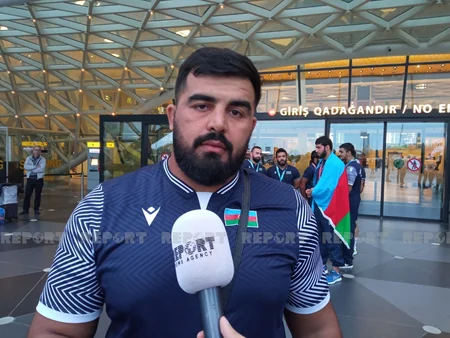 Dünya çempionatında uğurla çıxış etmiş çimərlik güləşi üzrə milli Vətənə qayıdıb