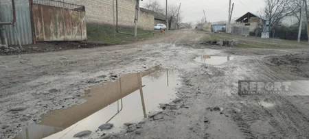 Oğuzda iki kəndi birləşdirən yol bərbad vəziyyətə düşüb