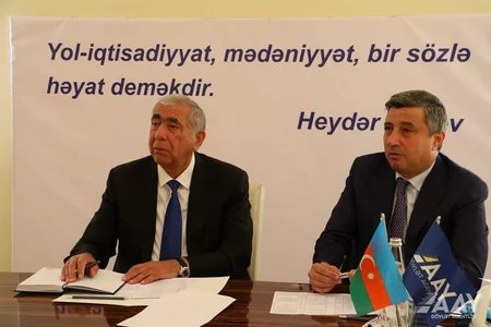 Saleh Məmmədov Qazaxda vətəndaşları qəbul edib
