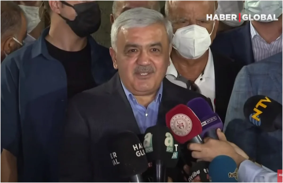 Rövnəq Abdullayev: Türkiyə Bakıdakı oyunlarda azarkeşləri sevindirəcək - VİDEO