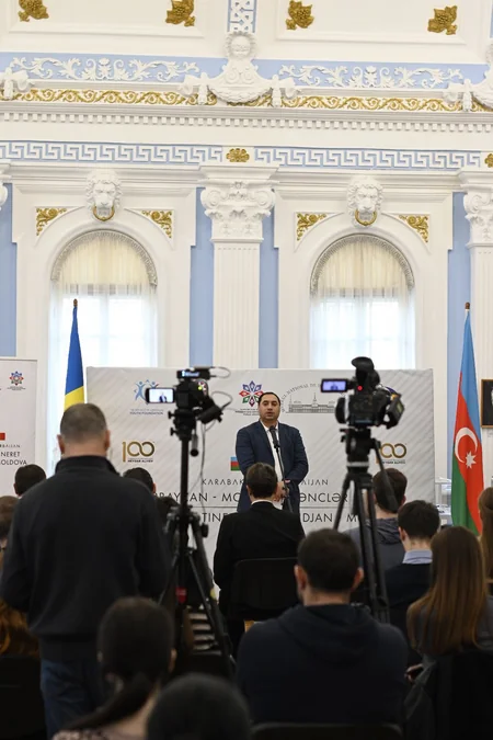 Azərbaycan-Moldova gənclər forumu keçirilib