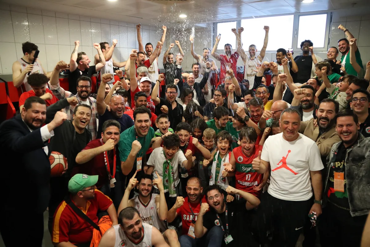 Azərbaycanlı basketbolçunun komandası Türkiyə Superliqasına vəsiqəni təmin edib