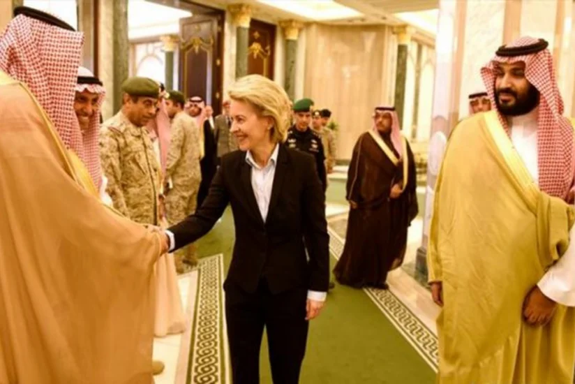 Almaniya müdafiə nazirinin hicab geyməkdən imtina etməsi Səudiyyə Ərəbistanında narazılığa səbəb olub