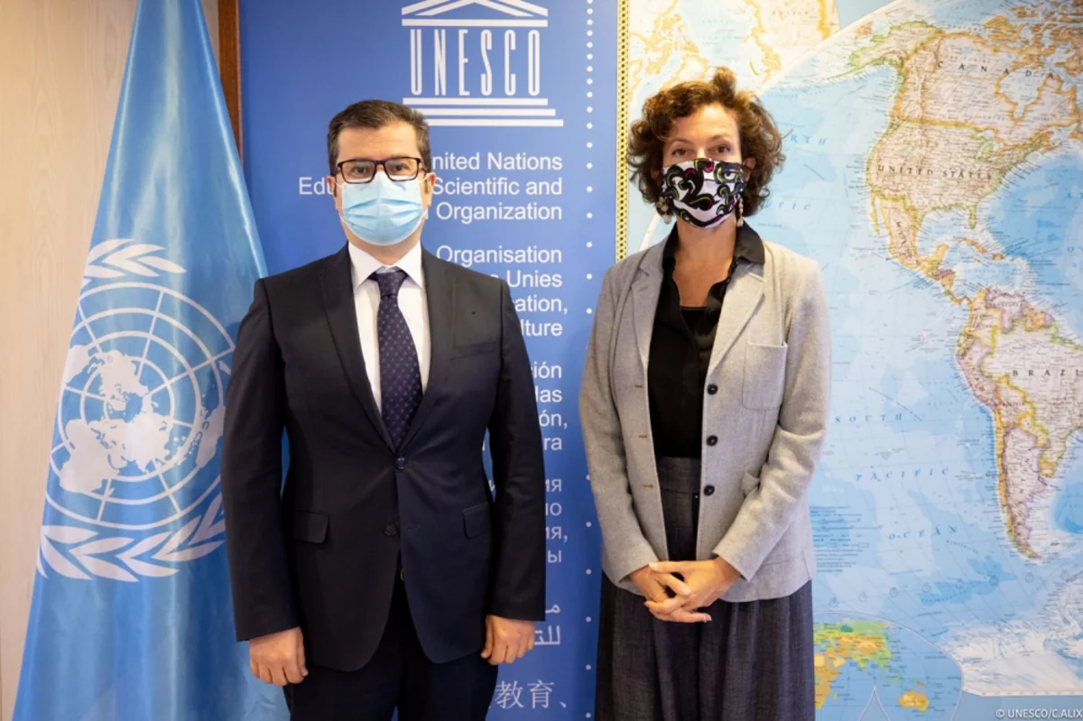 Azərbaycan səfiri etimadnaməsini UNESCO-nun Baş direktoruna təqdim edib