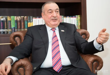 Eldar Quliyev: Hacıbala Abutalıbov Azərittifaqın satış yerlərini sökdürdüyünə görə satış yarmarkası təşkil edə bilmirik - MÜSAHİBƏ