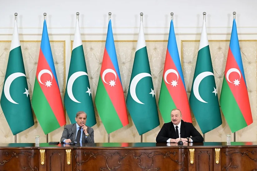 President of Azerbaijan Ilham Aliyev and Prime Minister of Pakistan Muhammad Shehbaz Sharif make press statements