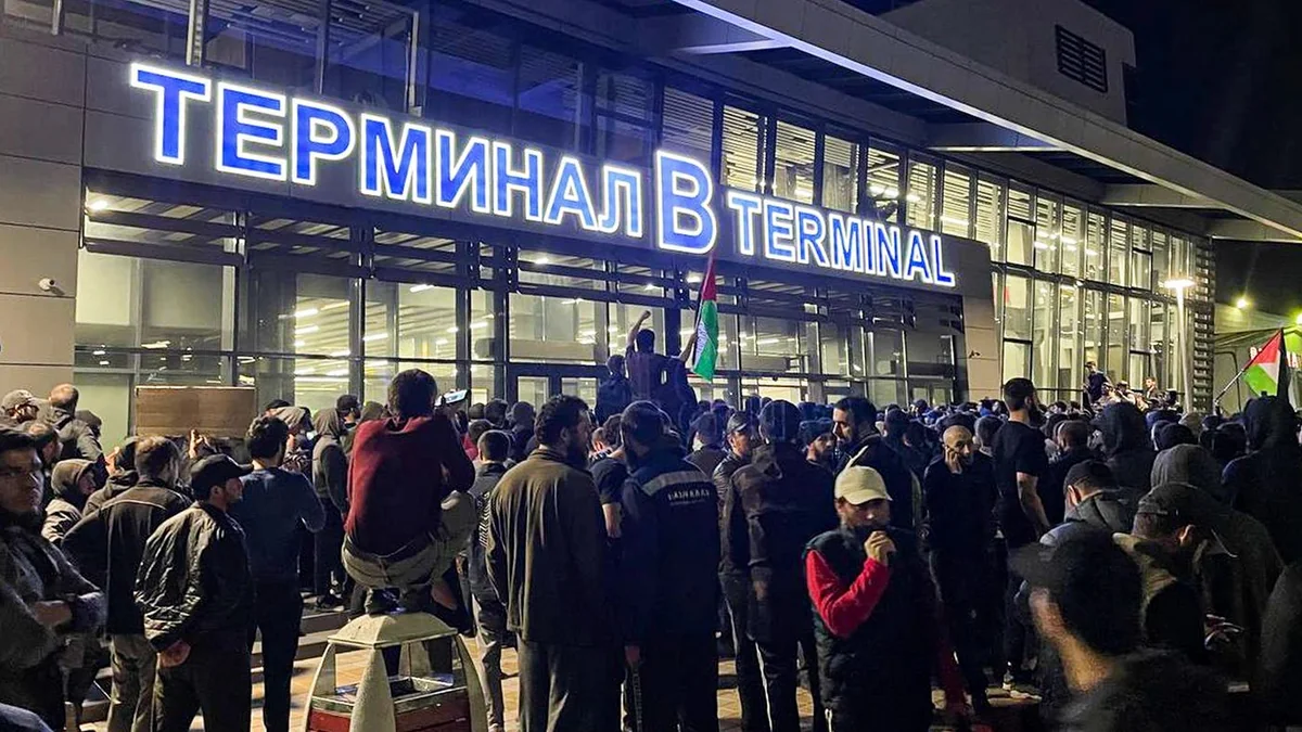 В Дагестане арестовали 17 участников беспорядков в аэропорту