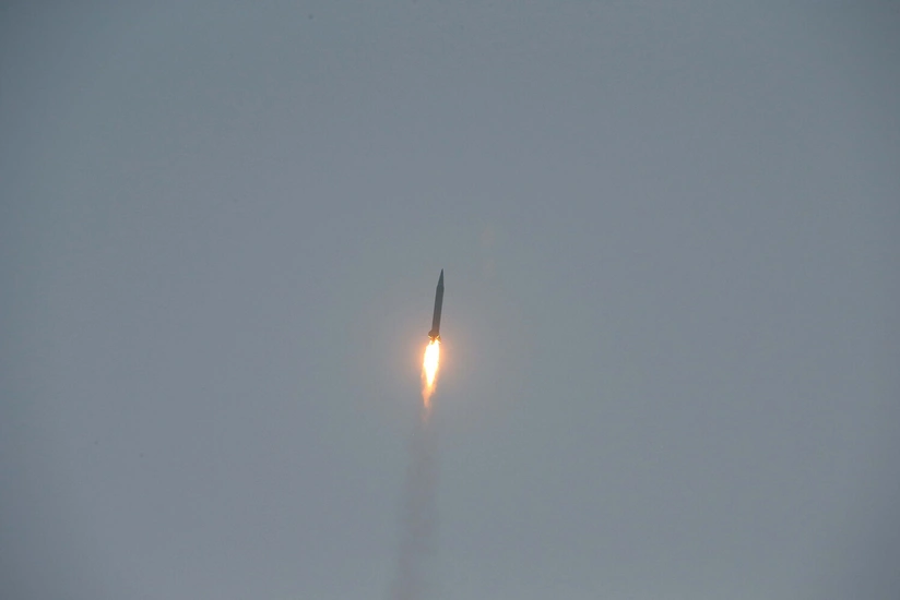 Yəmən İsrailin mərkəzinə raket zərbələri endirib, yaralılar var