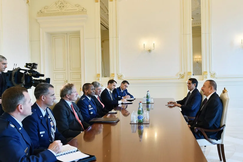 President Ilham Aliyev received delegation led by US Transportation Commander