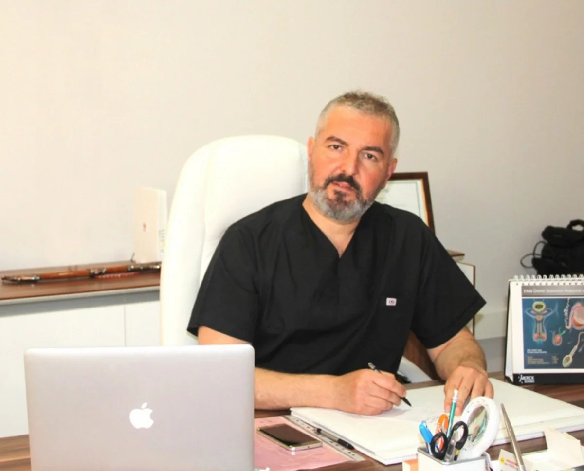 Dövlət Gömrük Komitəsi türkiyəli həkimə protokol yazdı