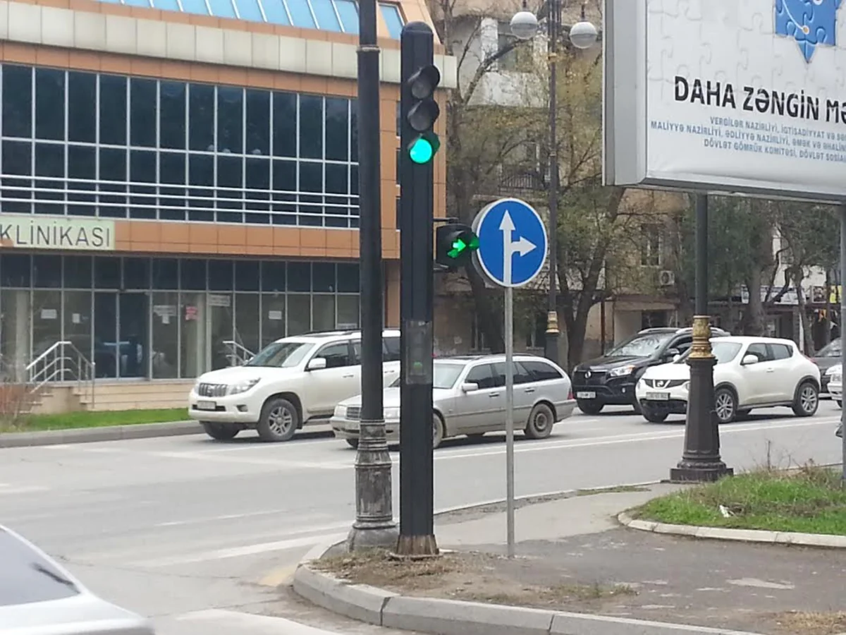 Bakı yollarında hərəkət qaydaları dəyişdirilir - FOTO