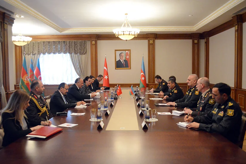 Закир Гасанов встретился с генсеком Совета нацбезопасности Турции