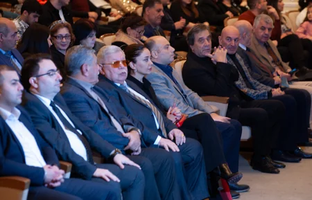 Xurşidbanu Natəvan tamaşasının premyerası keçirilib