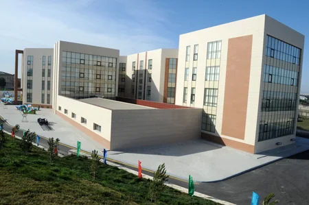 Birinci vitse-prezident DSX-nın Xüsusi Məktəbinin yeni tədris korpusunun açılışında iştirak edib