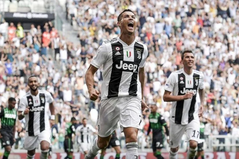Роналду забил первый гол в составе Ювентуса в официальном матче - ВИДЕО