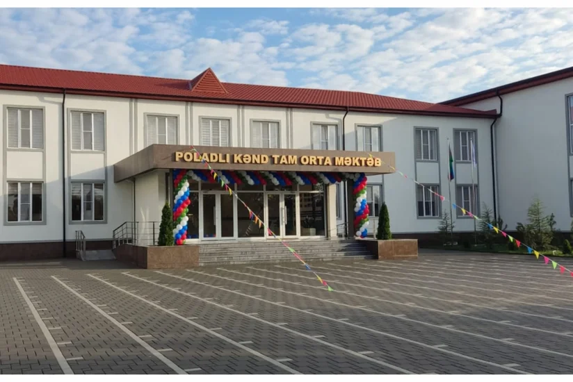В Агджабеди состоялось открытие школы, построенной Фондом Гейдара Алиева