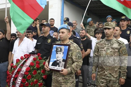 Maştağada Birinci Qarabağ müharibəsinin şəhidi Aydın Qurbanov dəfn edilib - YENİLƏNİB