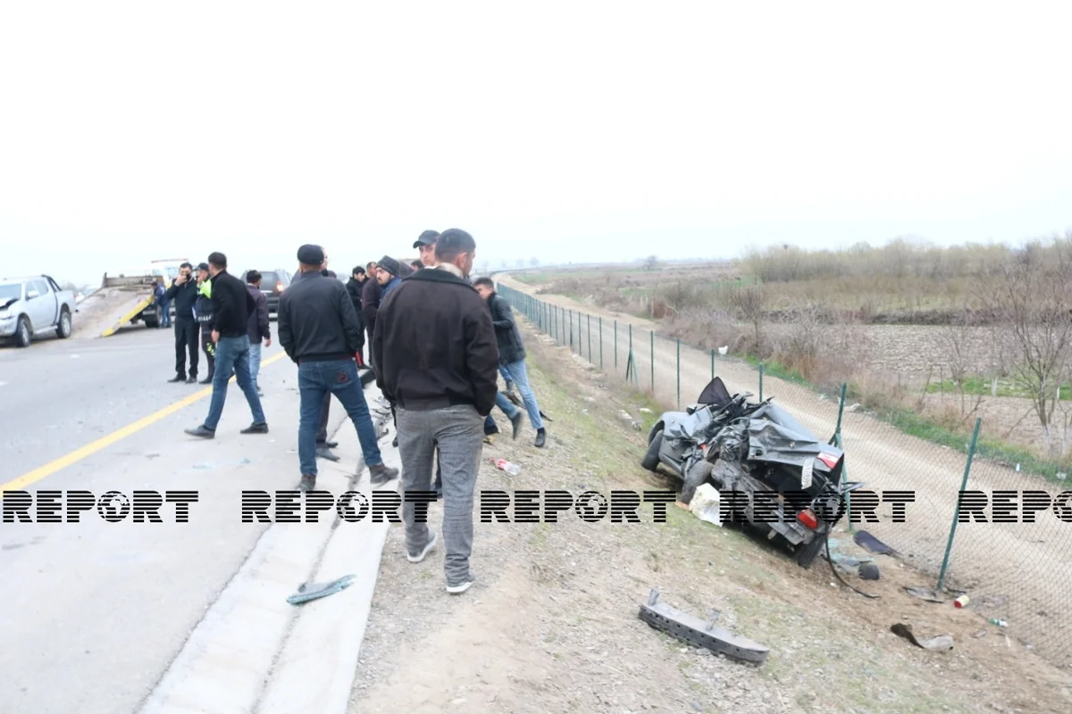 Salyanda zəncirvari qəza olub, ölən var  