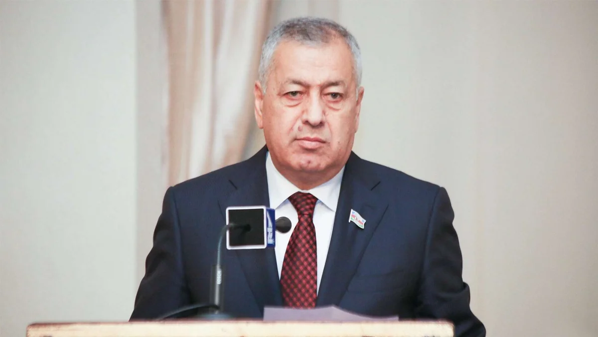 Вахид Ахмедов снял свою кандидатуру на пост депутата Милли Меджлиса