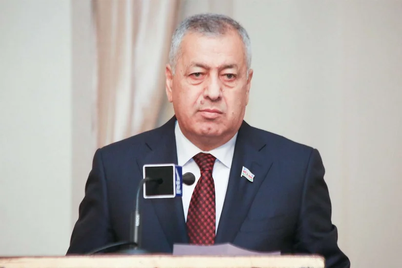 Вахид Ахмедов снял свою кандидатуру на пост депутата Милли Меджлиса