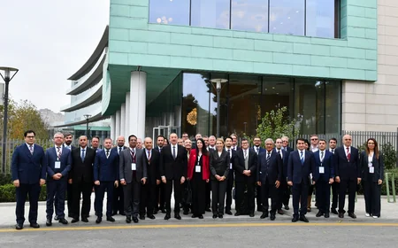 Bakıda beynəlxalq konfrans keçirilib, İlham Əliyev iştirakçıların suallarını cavablandırıb - YENİLƏNİB-5