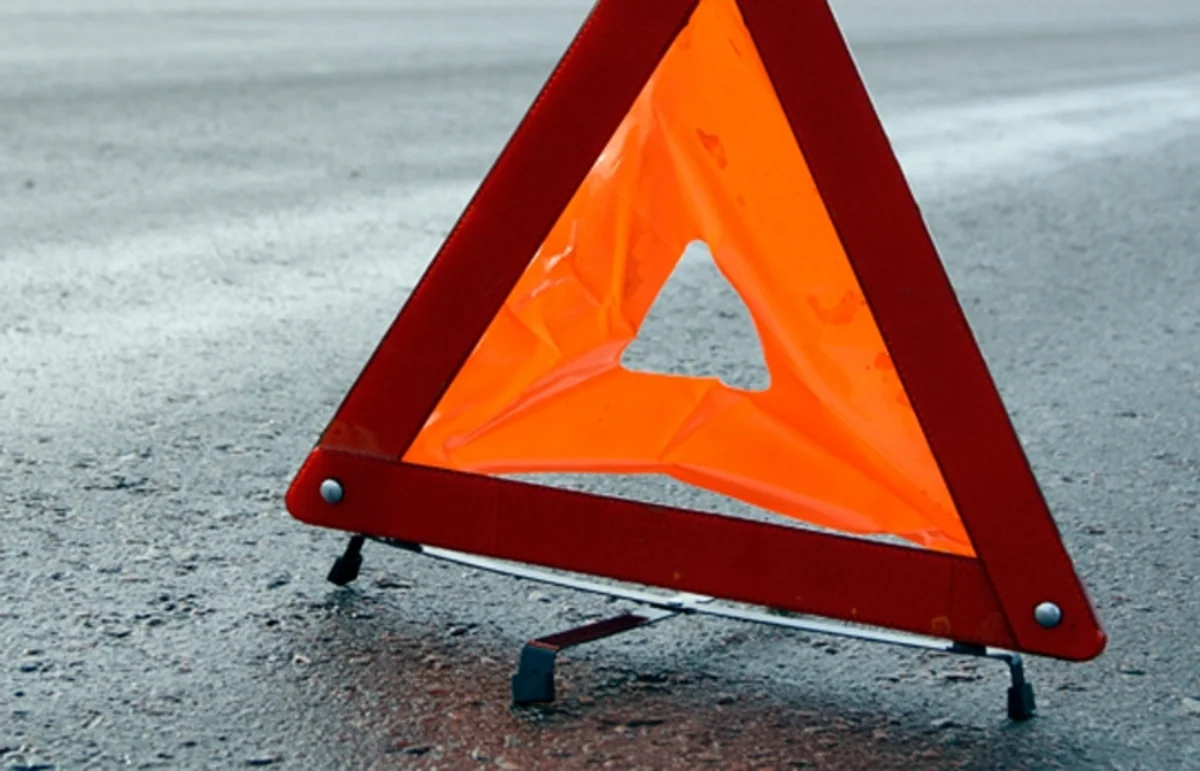 Gəncədə yolu keçmək istəyən sürücünü avtomobil vurub