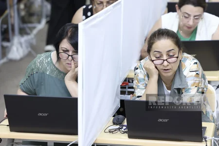 Xarici dil müəllimləri üçün sertifikasiya imtahanı başlayıb - YENİLƏNİB