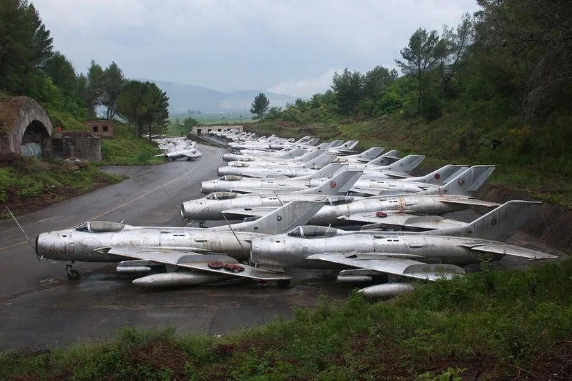 Albaniya keçmiş sovet aerodromunu NATO hava qüvvələrinin yerləşdirilməsi üçün açır