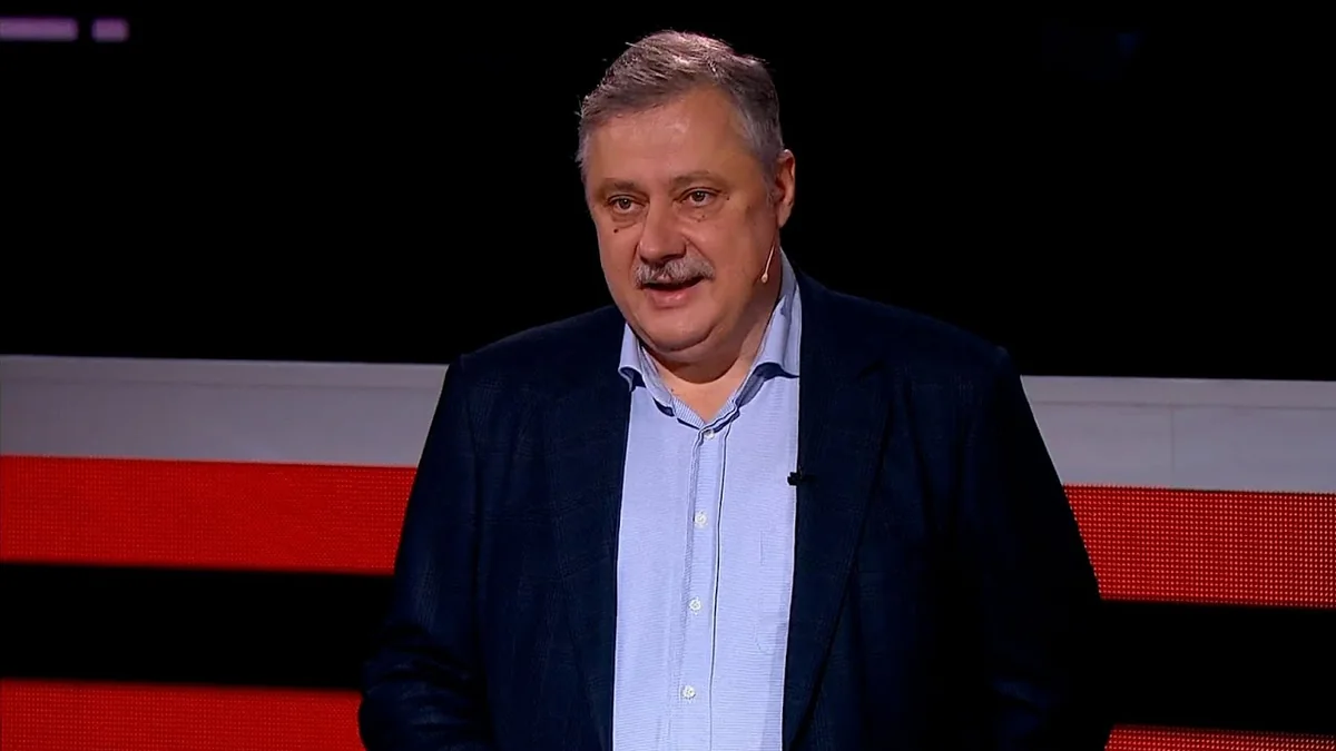 Rusiyalı politoloq Ermənistana mövcud olmaq üçün iki variant təklif edib