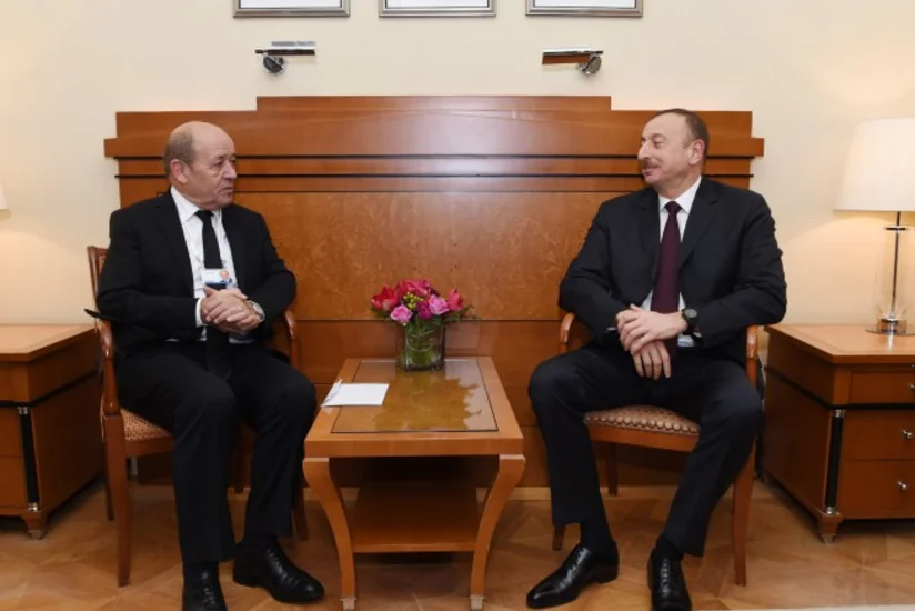 ​Prezident Fransanın müdafiə naziri ilə görüşüb