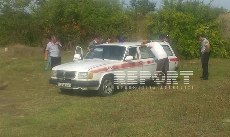 Azərbaycanda yük qatarı yaşlı kişini vuraraq öldürüb - FOTO